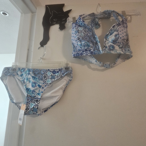 NWT SZ. M Kona Sol Blue and White Bikini Set - Picture 1 of 5
